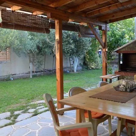 Little Paradise In * Siviri
