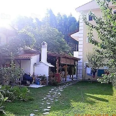 בית נופש Little Paradise In *