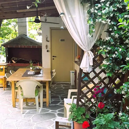 Little Paradise In *