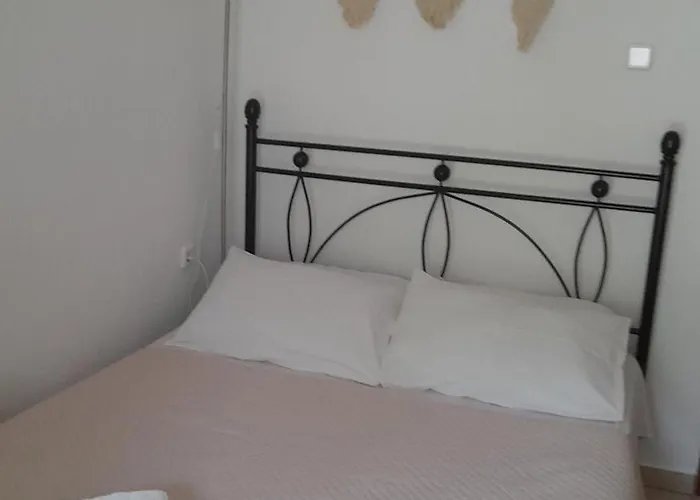 Case de vacanță Little Paradise In Siviri